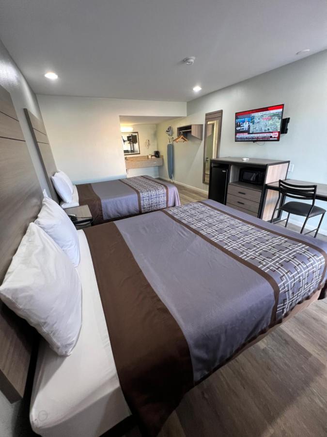 Continental Inn And Suites Nacogdoches Tx Sfa University Downtown Экстерьер фото
